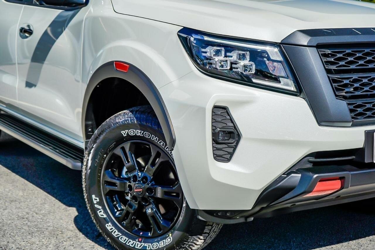 Nissan Navara image 3