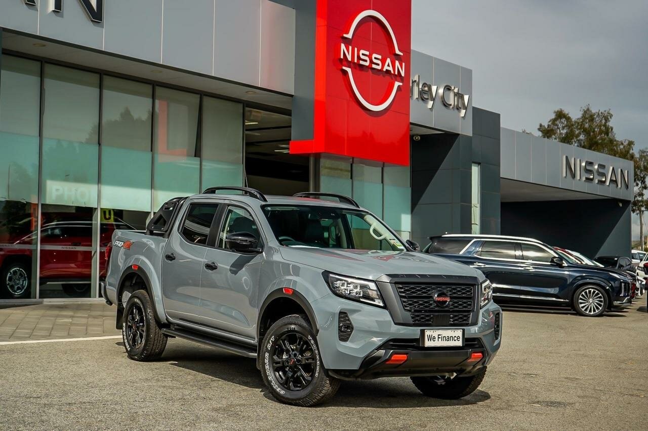 Nissan Navara image 2