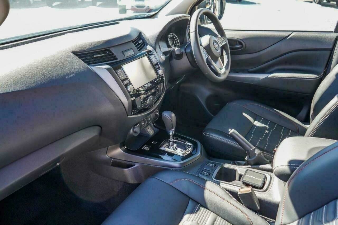 Nissan Navara image 4