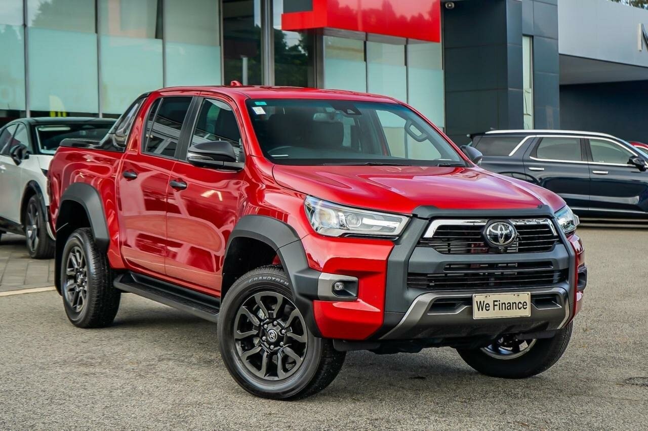 Toyota Hilux image 1