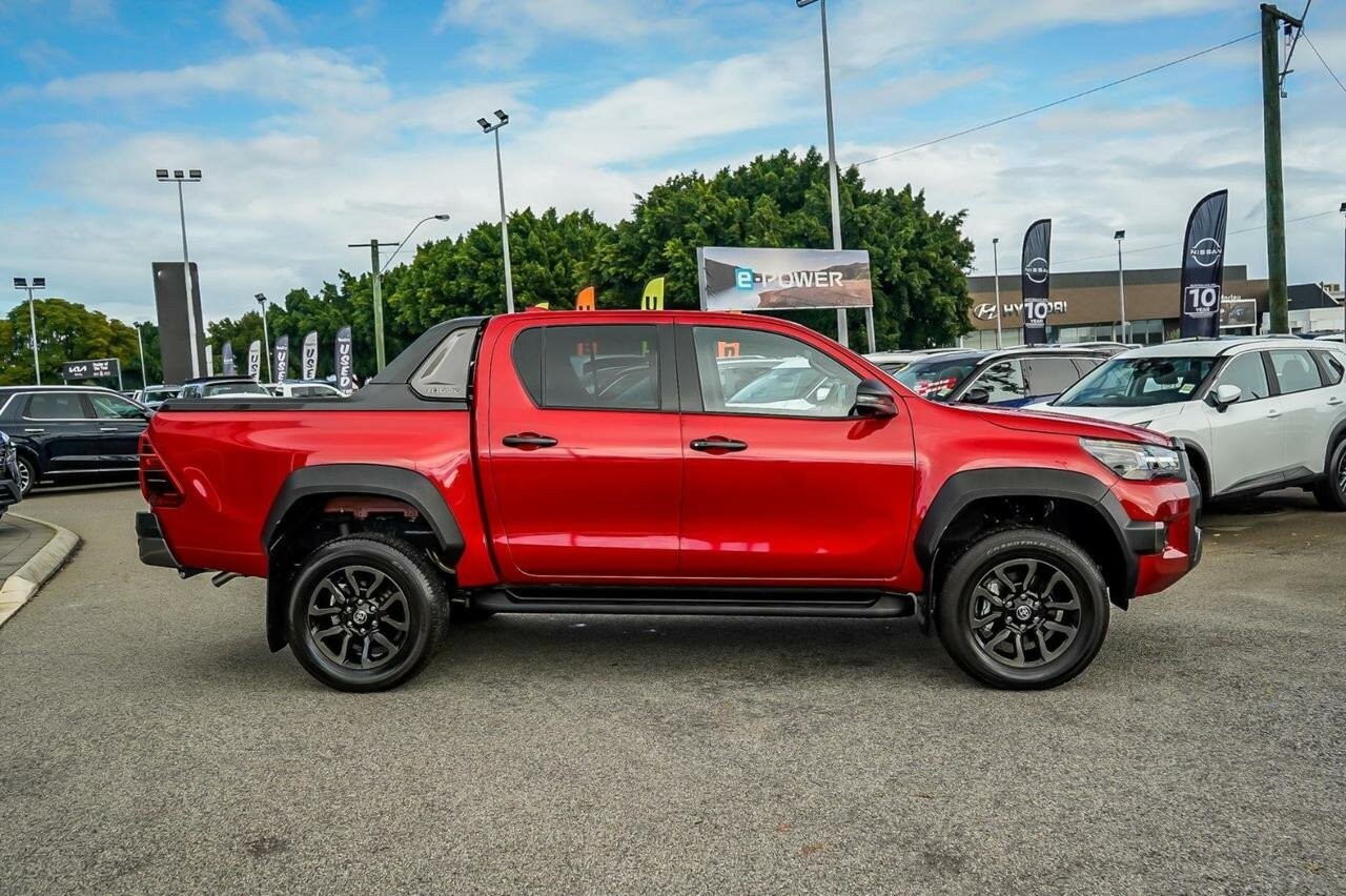 Toyota Hilux image 3
