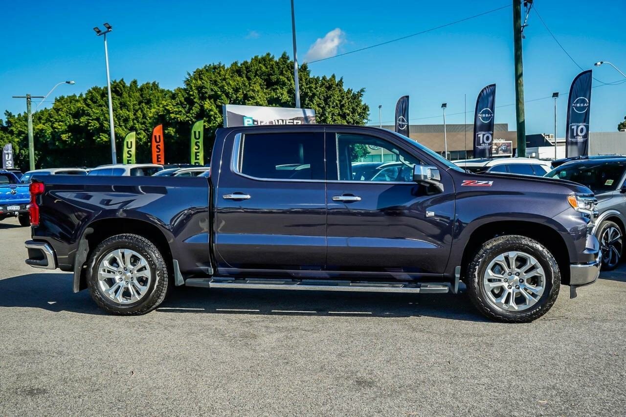 Chevrolet Silverado image 4