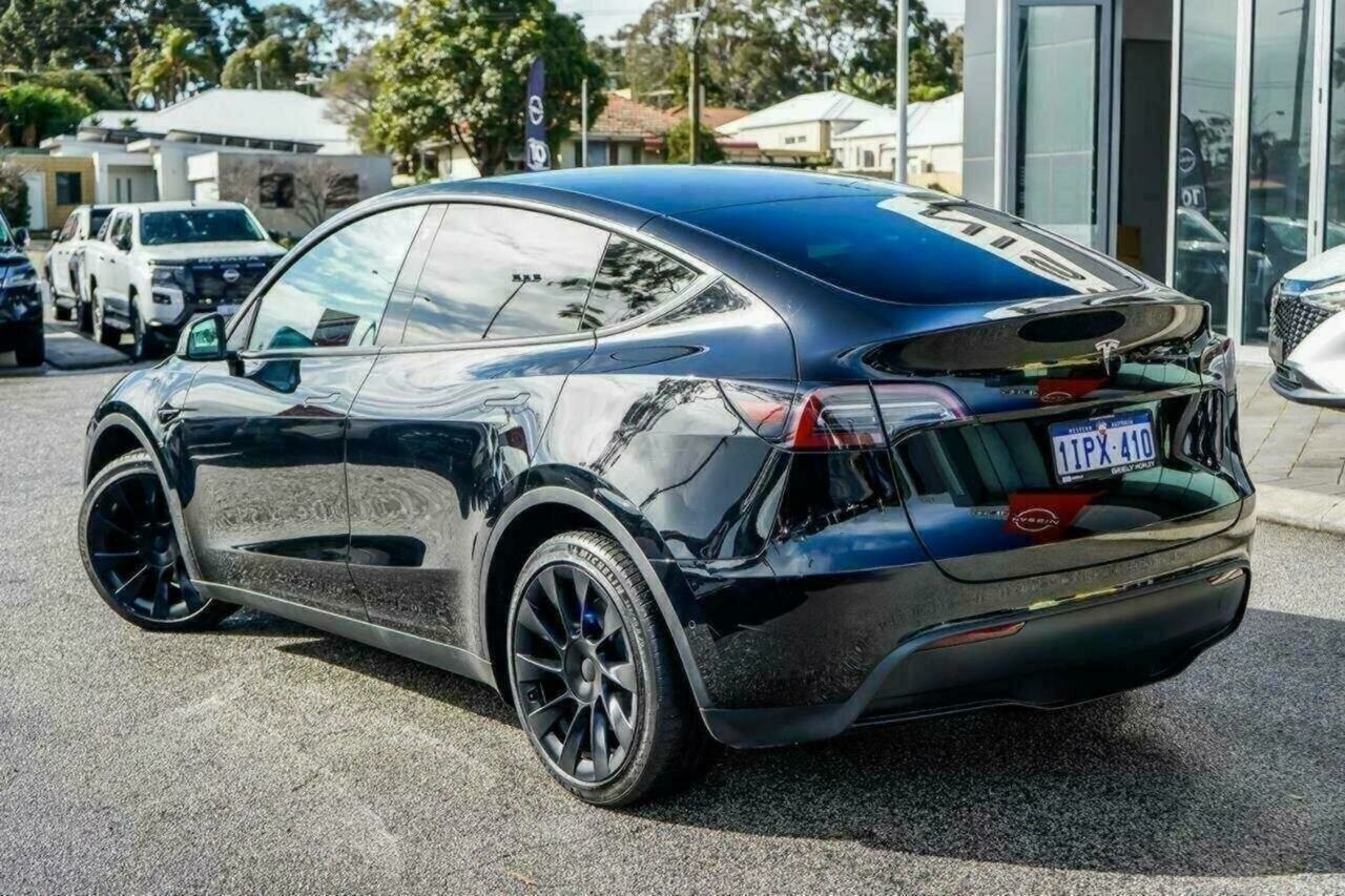 Tesla Model Y image 2