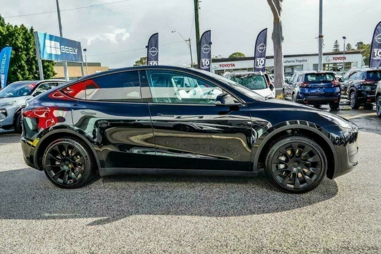 Tesla Model Y image 3
