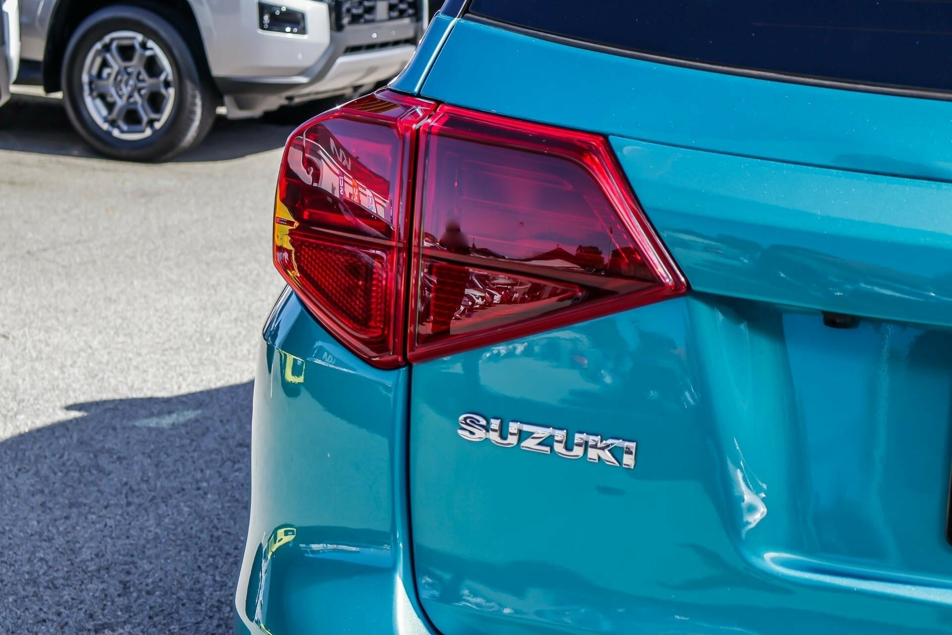 Suzuki Vitara image 4