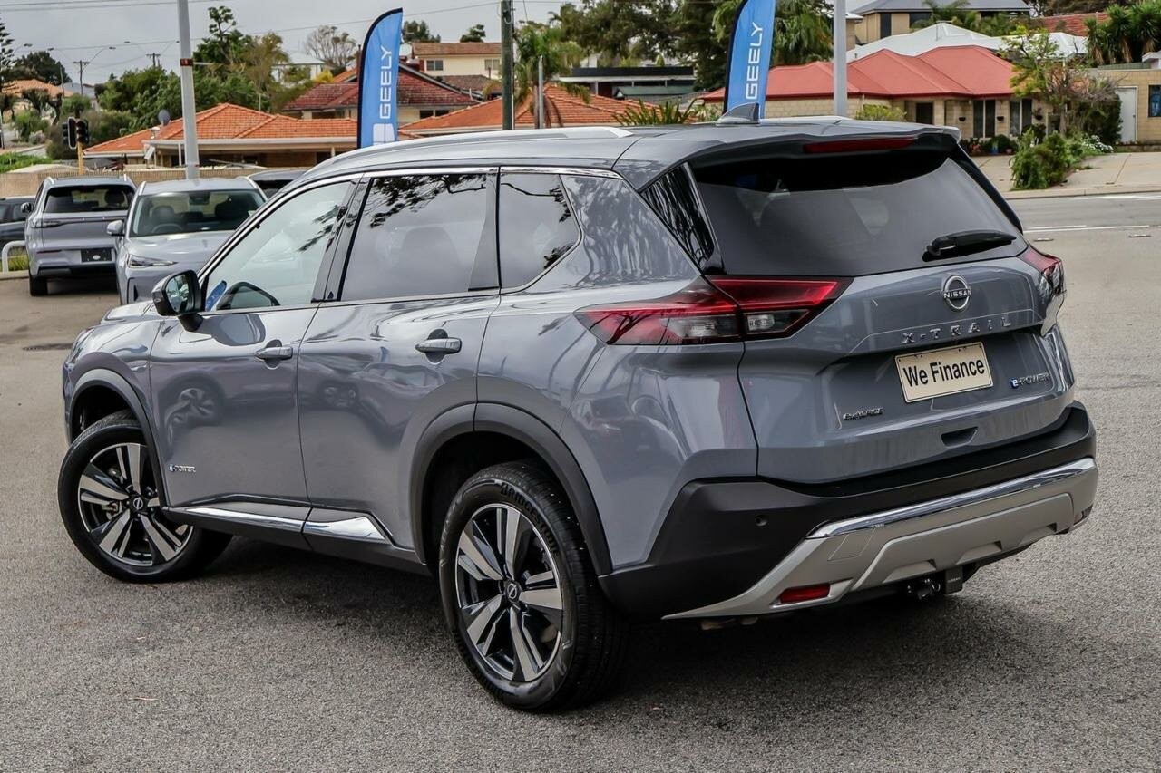 Nissan X-trail image 2