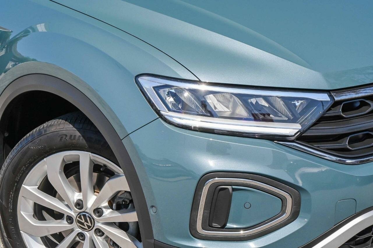 Volkswagen T-roc image 2