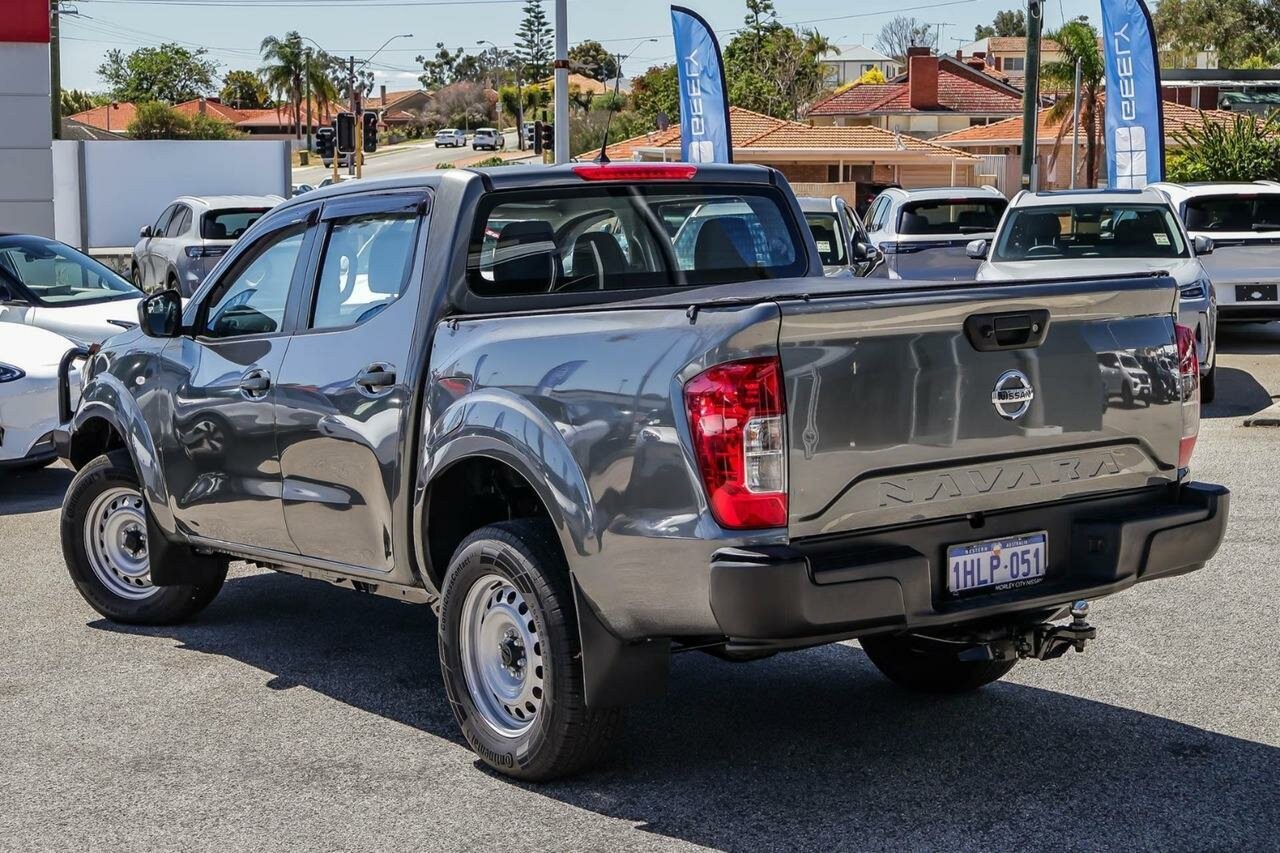 Nissan Navara image 3