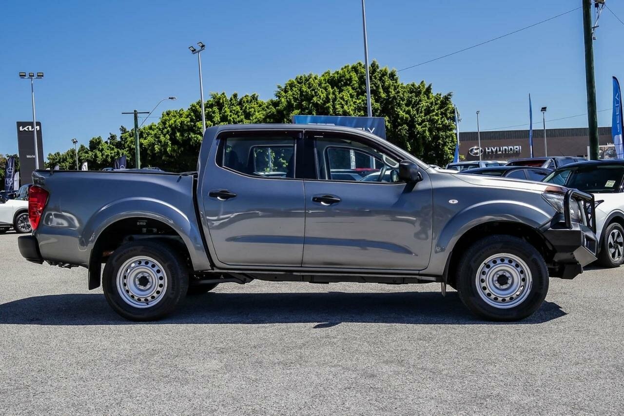 Nissan Navara image 4