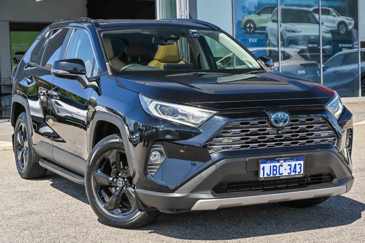 Toyota Rav4 image 2