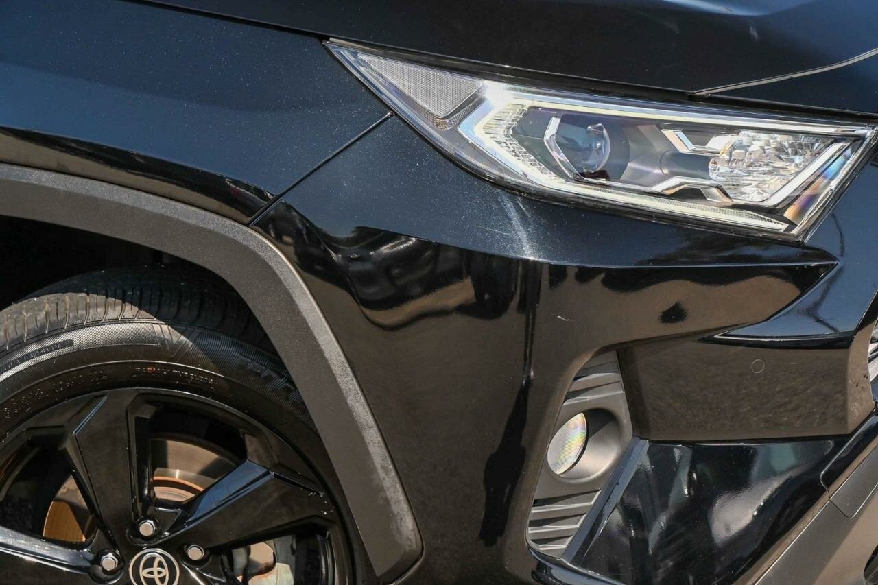 Toyota Rav4 image 3