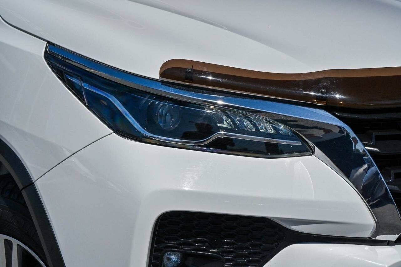 Toyota Fortuner image 3