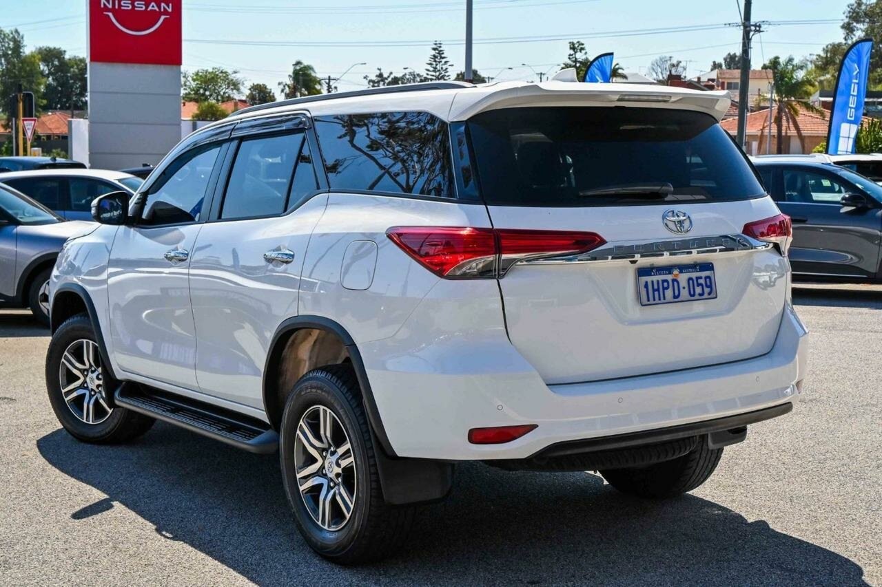 Toyota Fortuner image 4