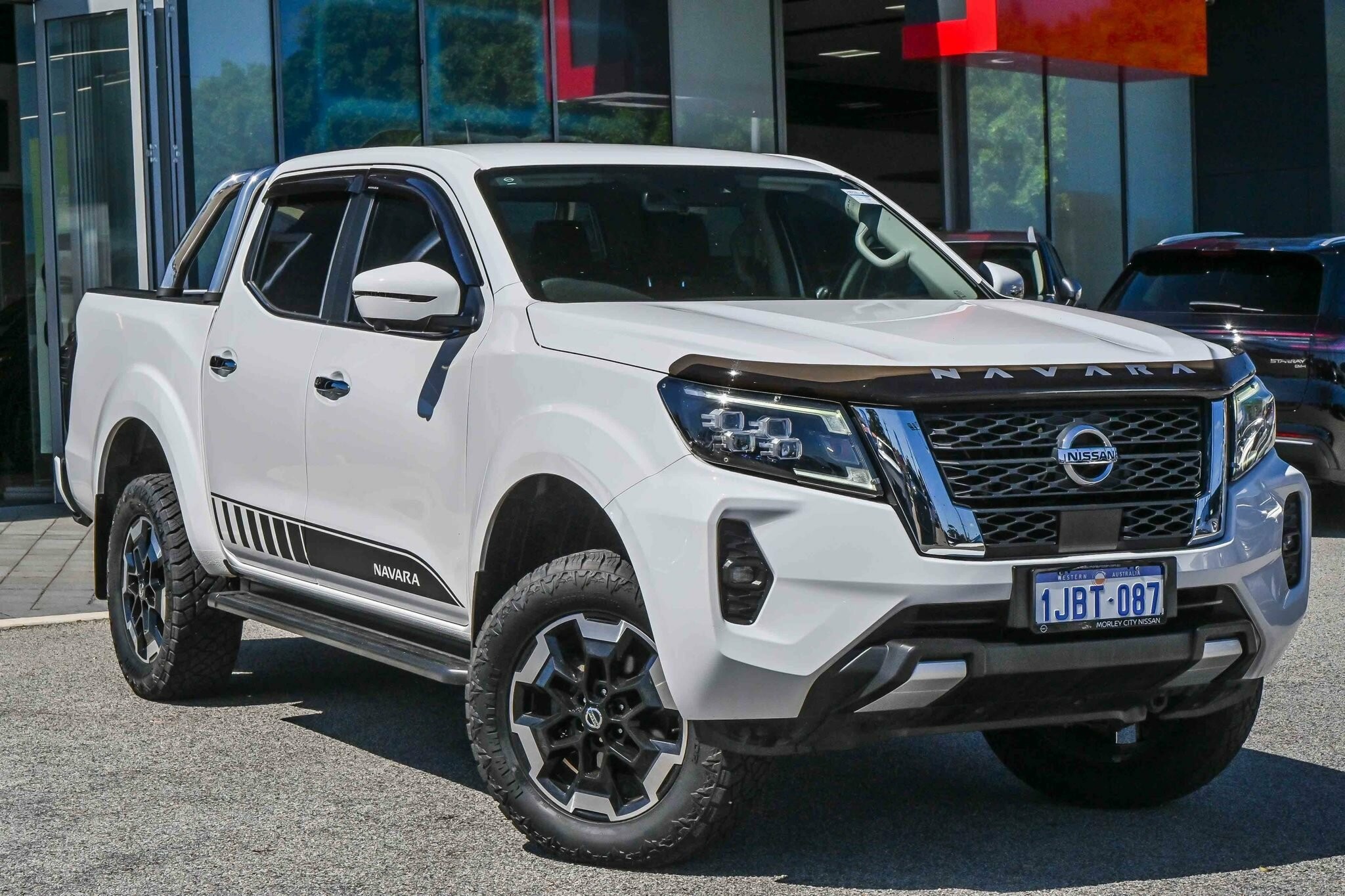 Nissan Navara image 2