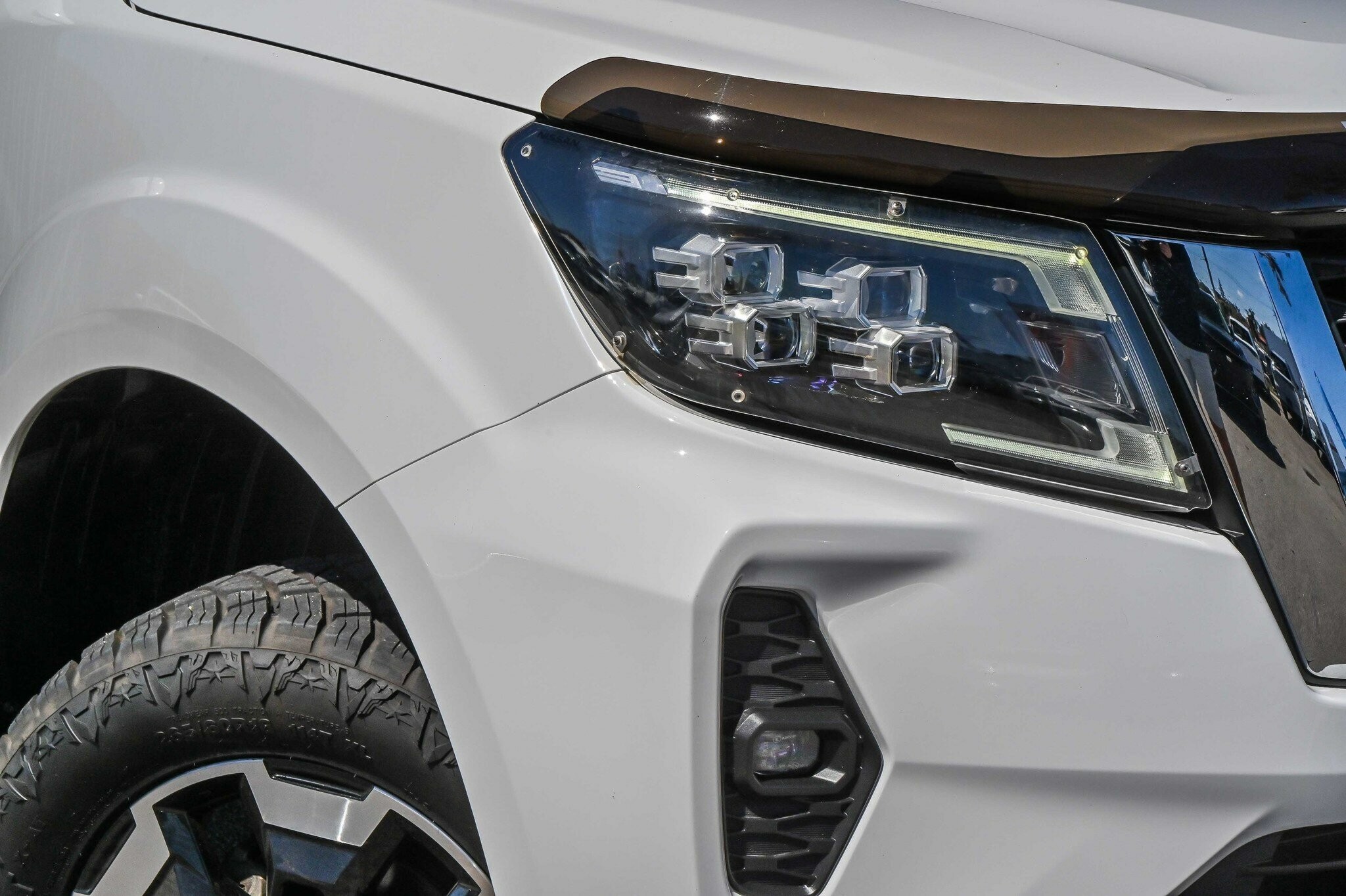Nissan Navara image 3