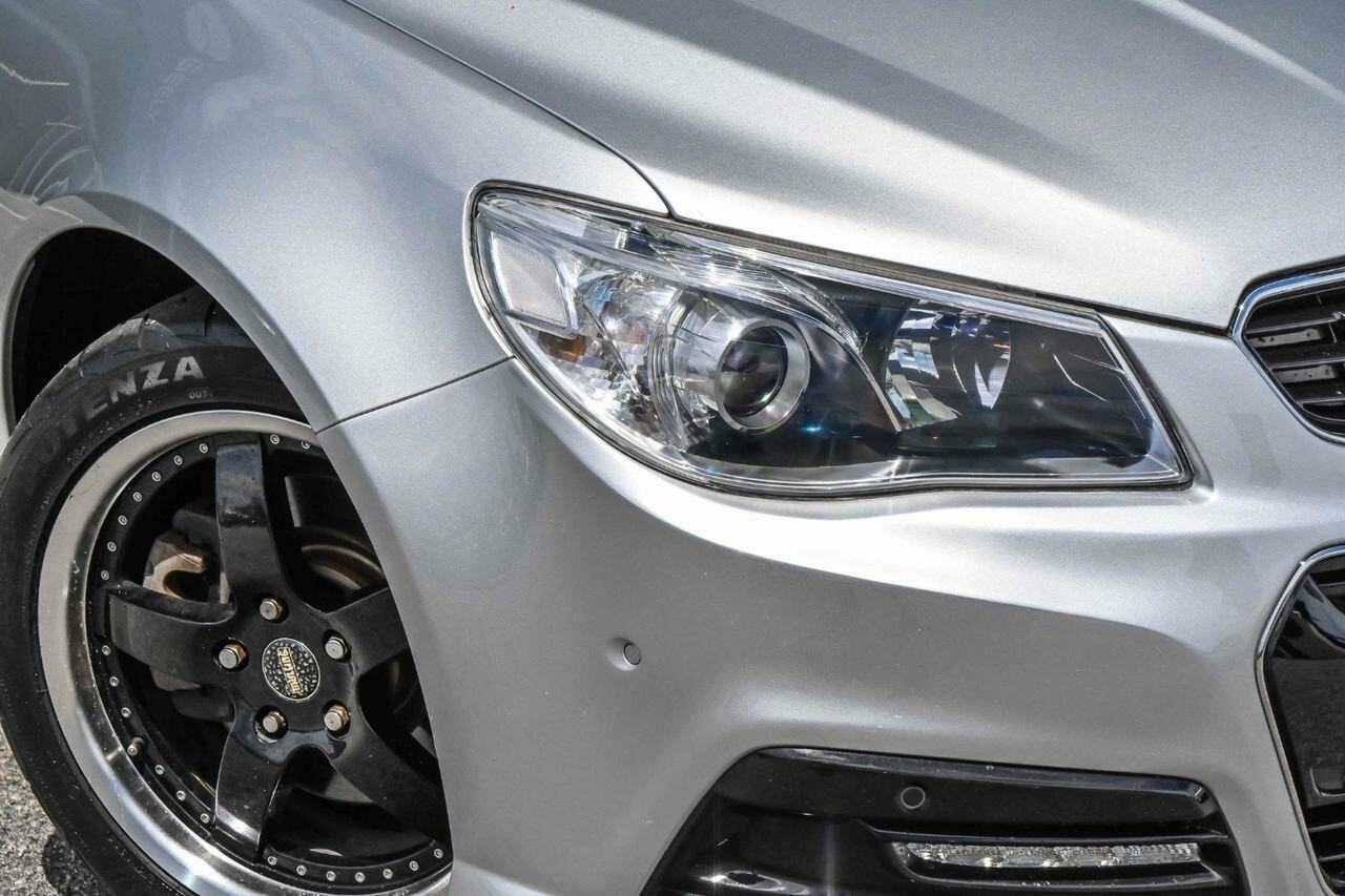 Holden Commodore image 3