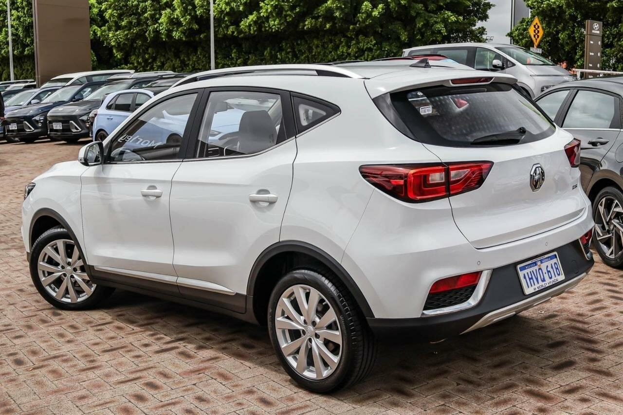 MG Zs image 2