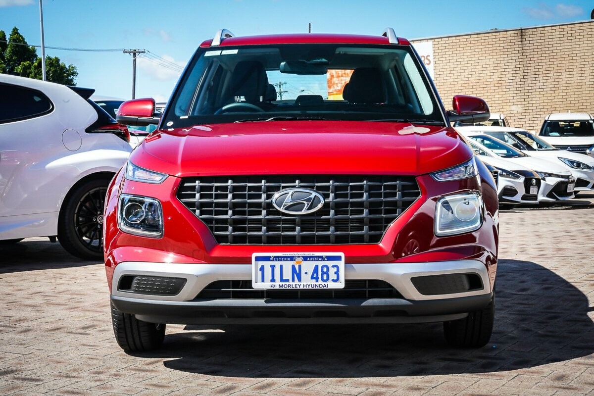 Hyundai Venue image 3