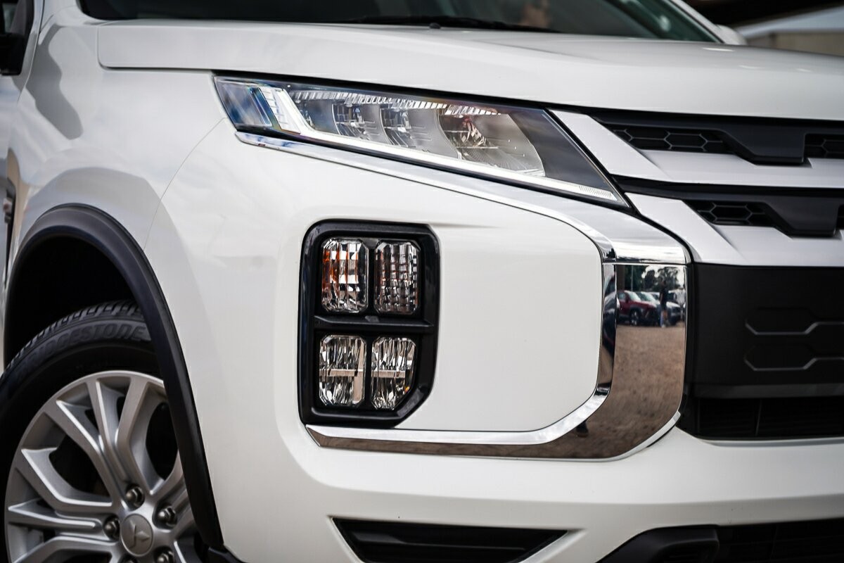 Mitsubishi Asx image 2