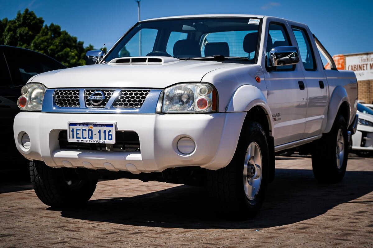Nissan Navara image 4