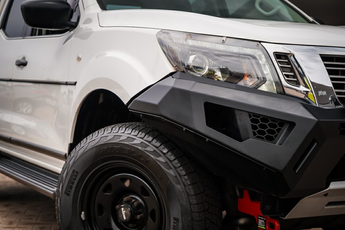 Nissan Navara image 2