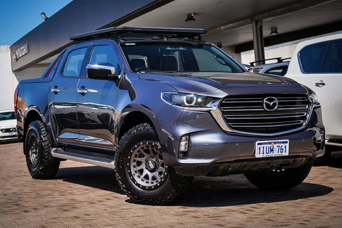 Mazda Bt-50 image 1