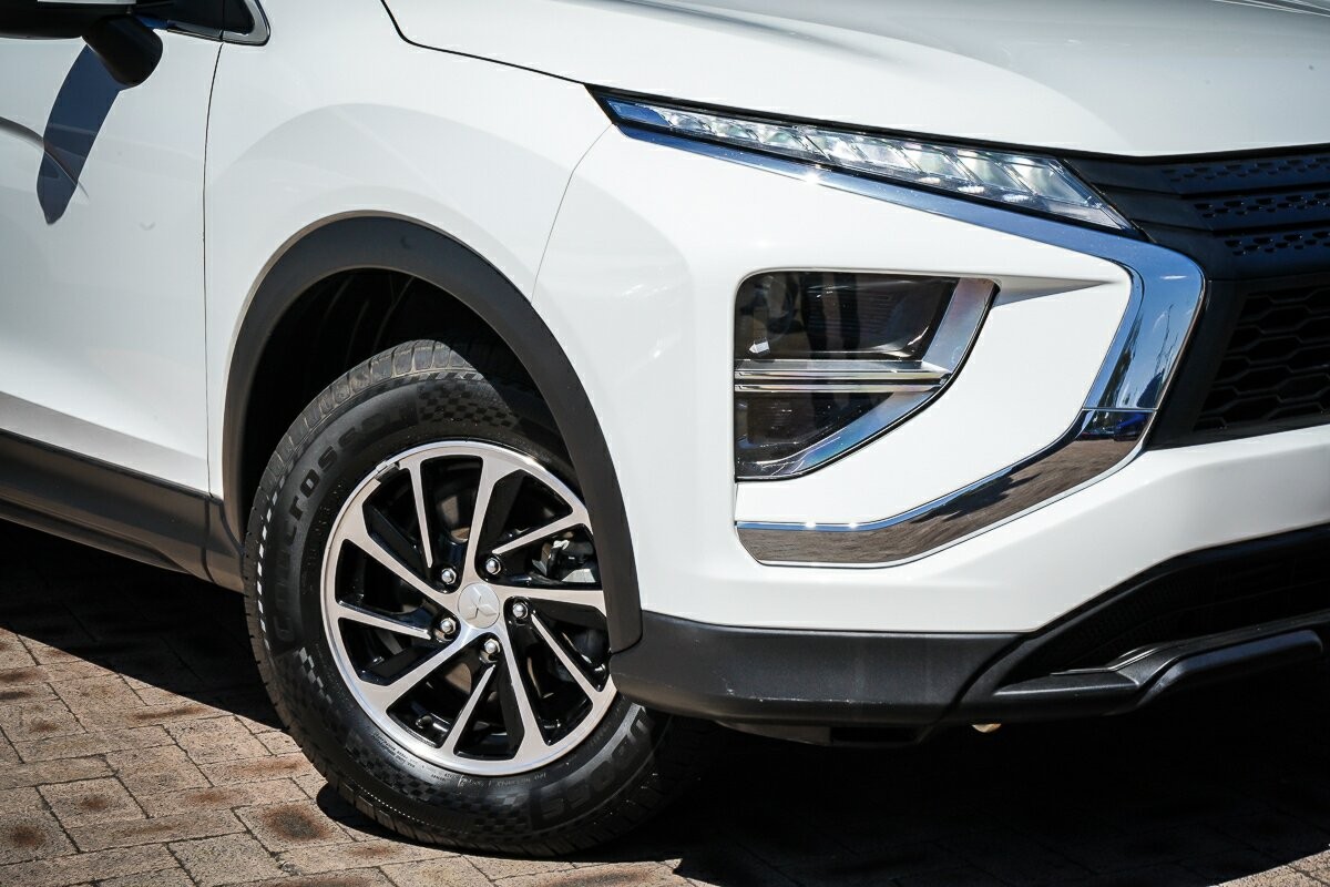 Mitsubishi Eclipse Cross image 2