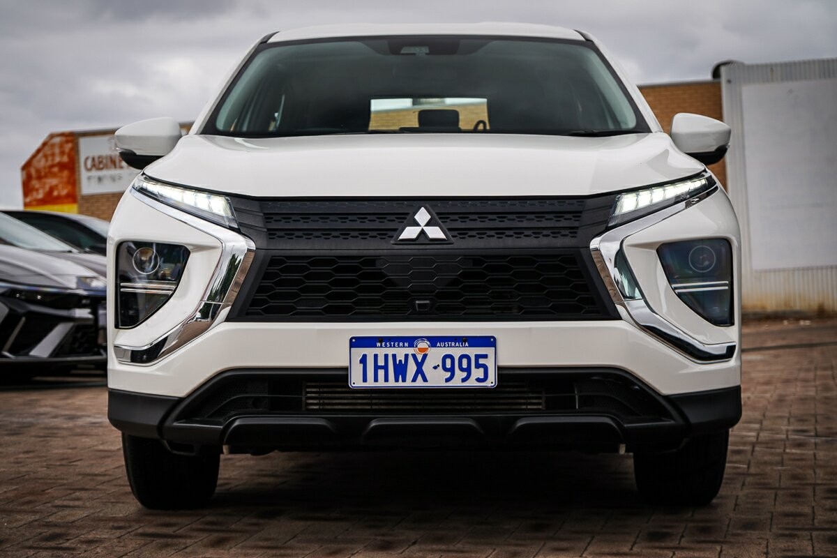 Mitsubishi Eclipse Cross image 3