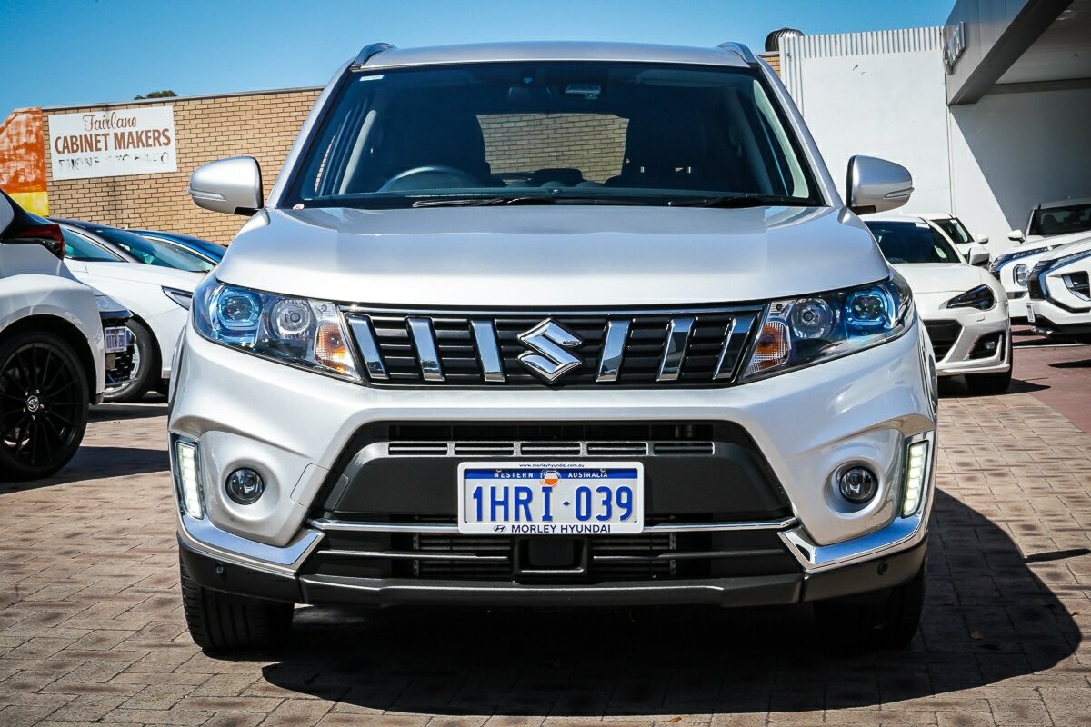 Suzuki Vitara image 3