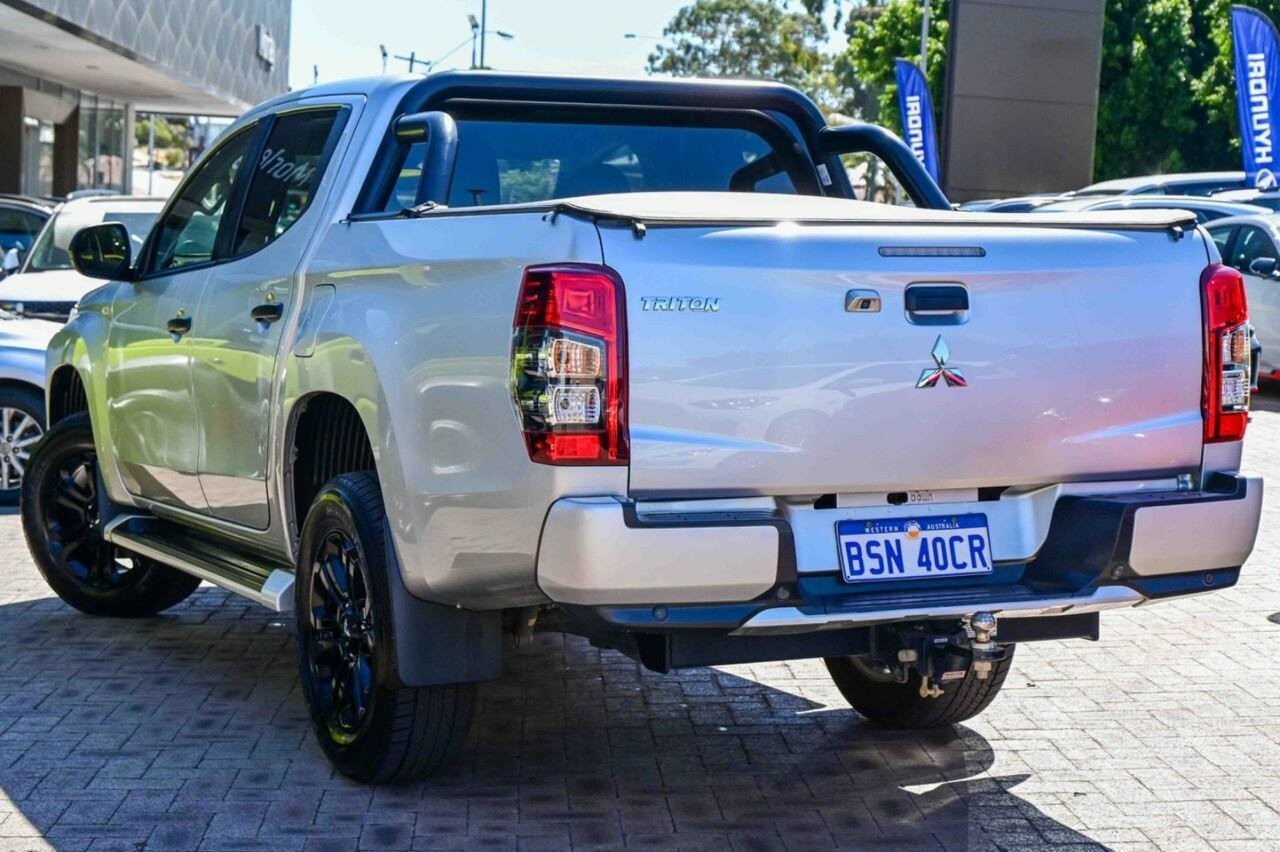 Mitsubishi Triton image 3