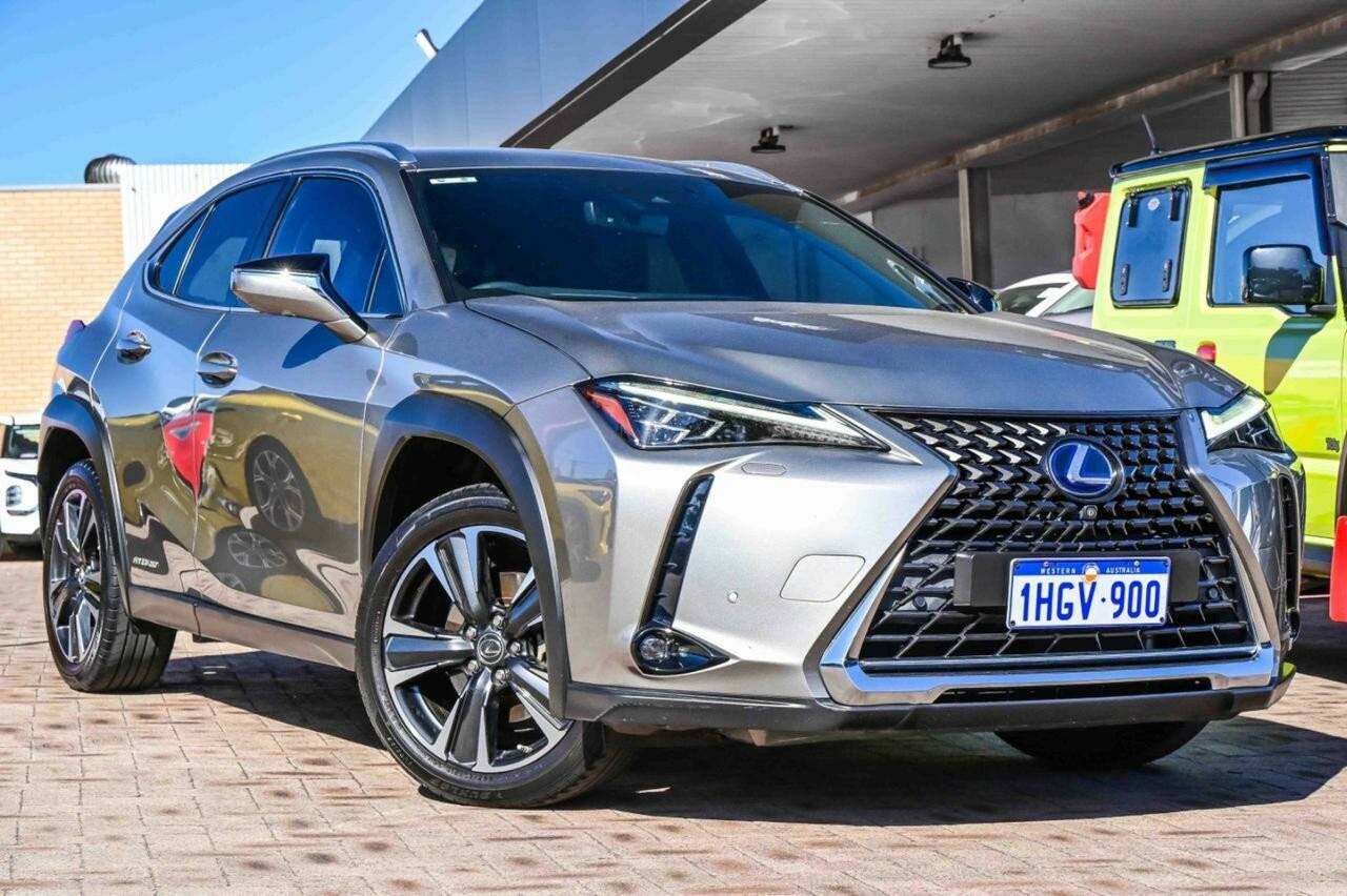 Lexus Ux image 1