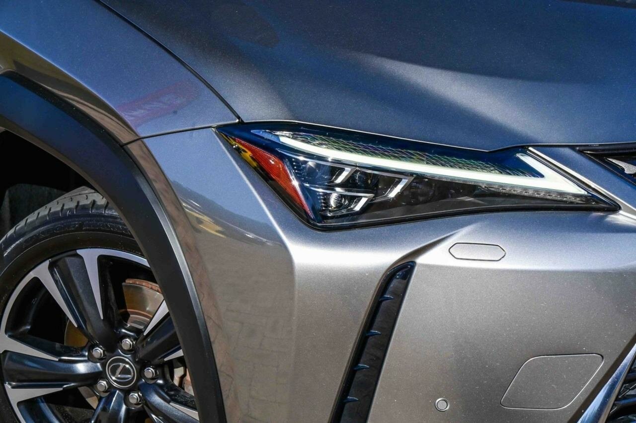 Lexus Ux image 2