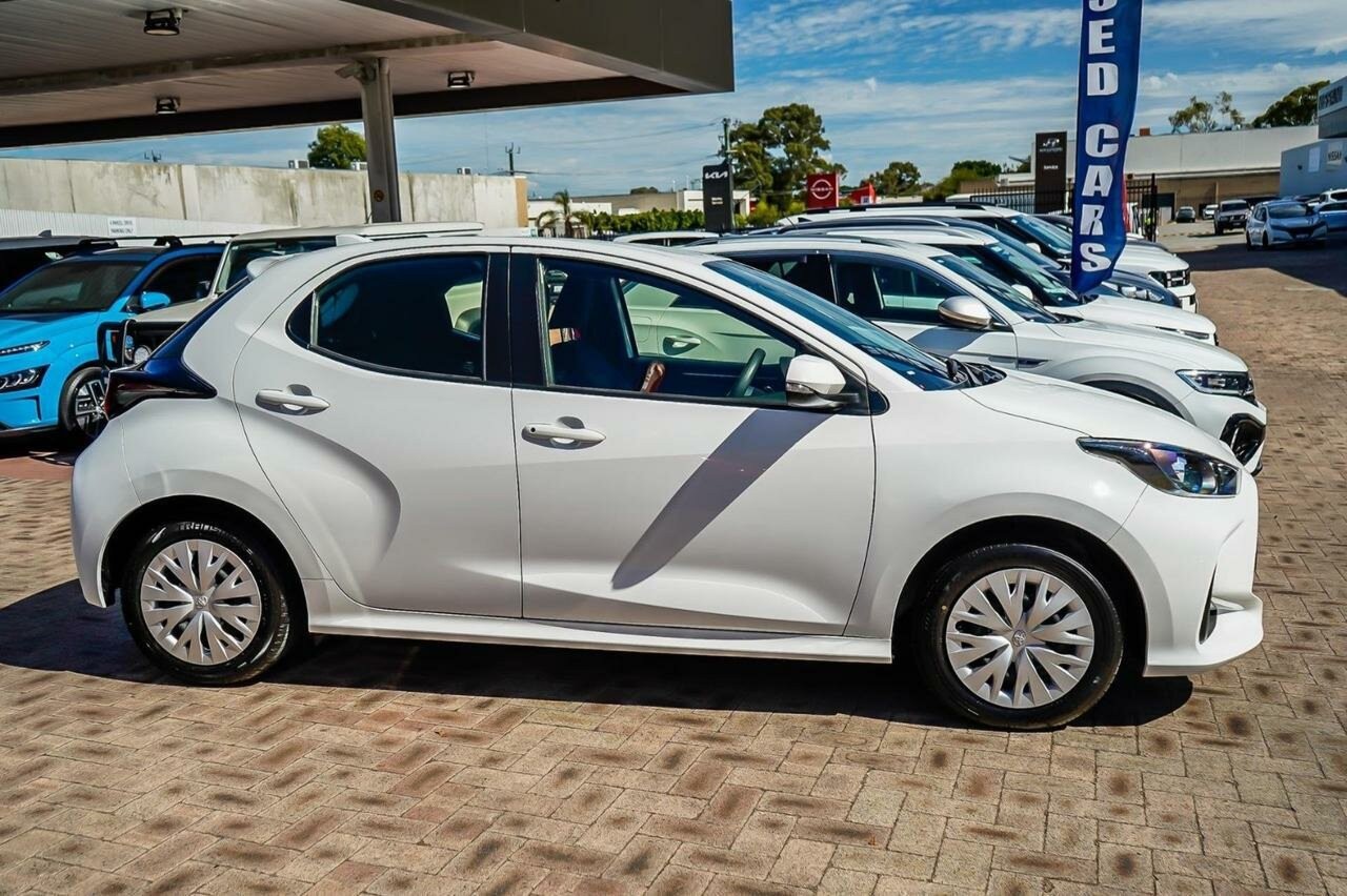 Toyota Yaris image 3