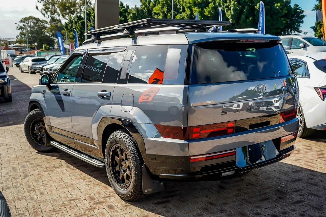 Hyundai Santa Fe image 2