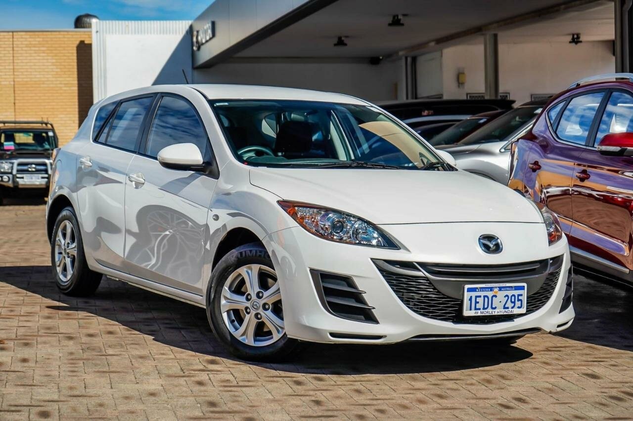 Mazda 3 image 1