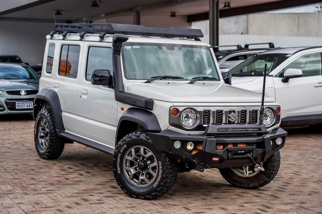 Suzuki Jimny image 1