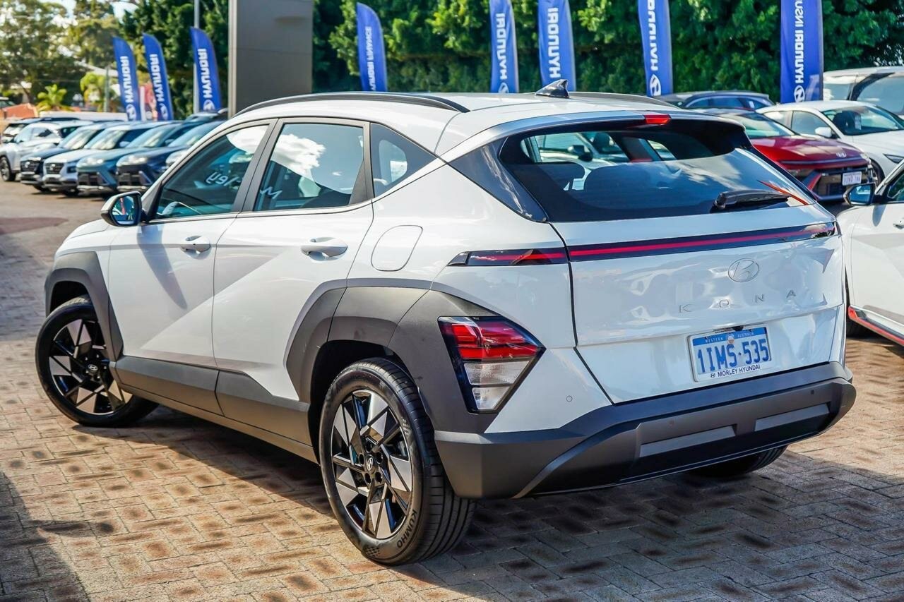 Hyundai Kona image 2