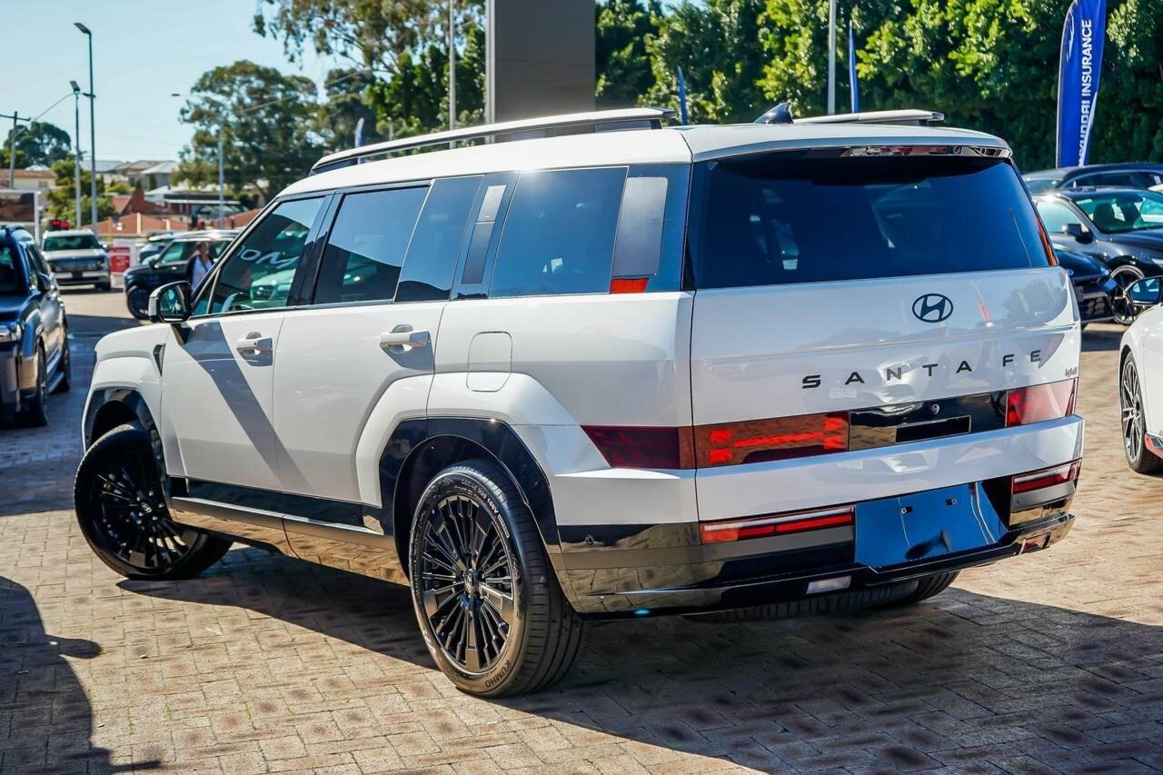 Hyundai Santa Fe image 2