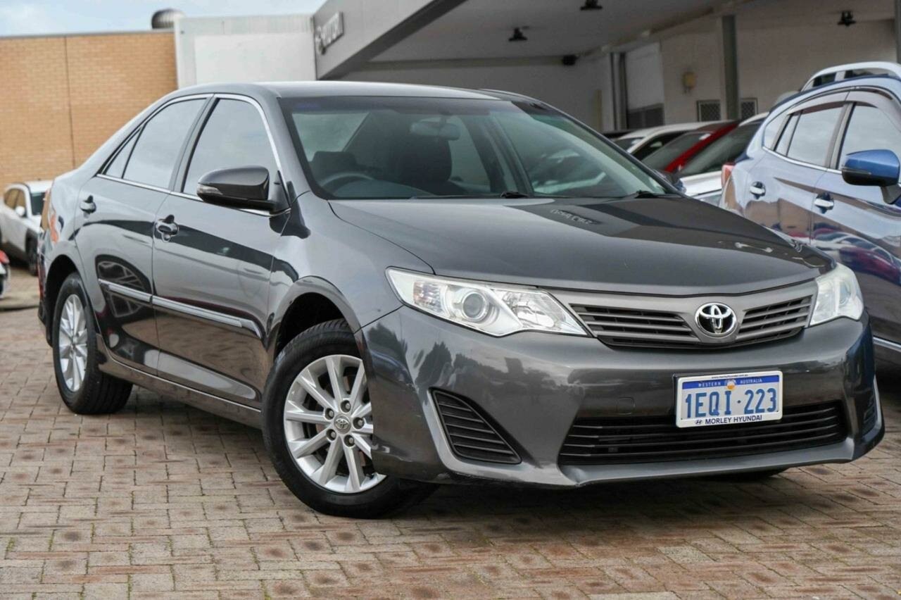 Toyota Camry image 1