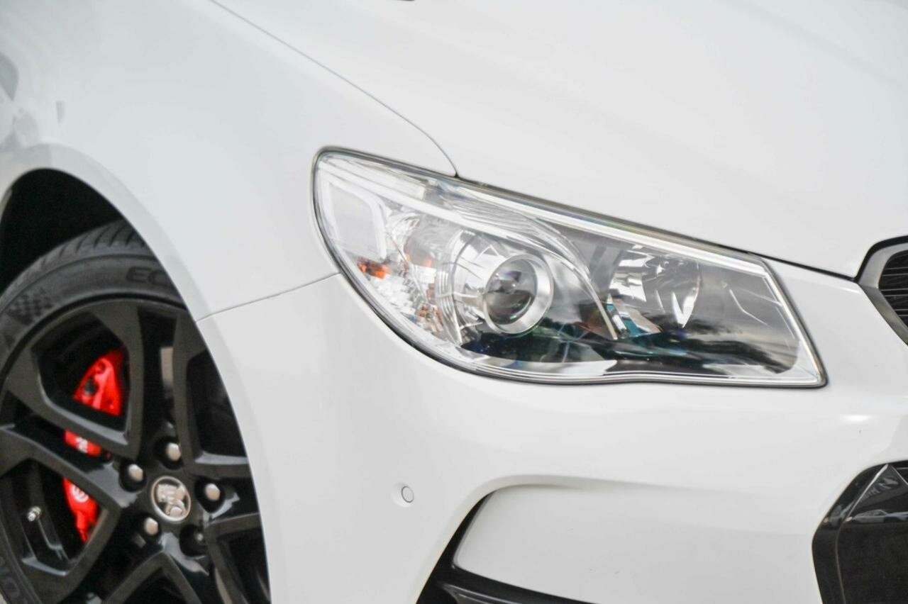 Holden Commodore image 2