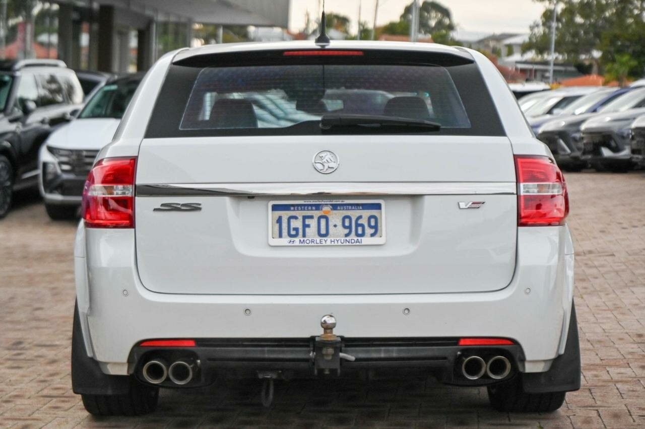 Holden Commodore image 4