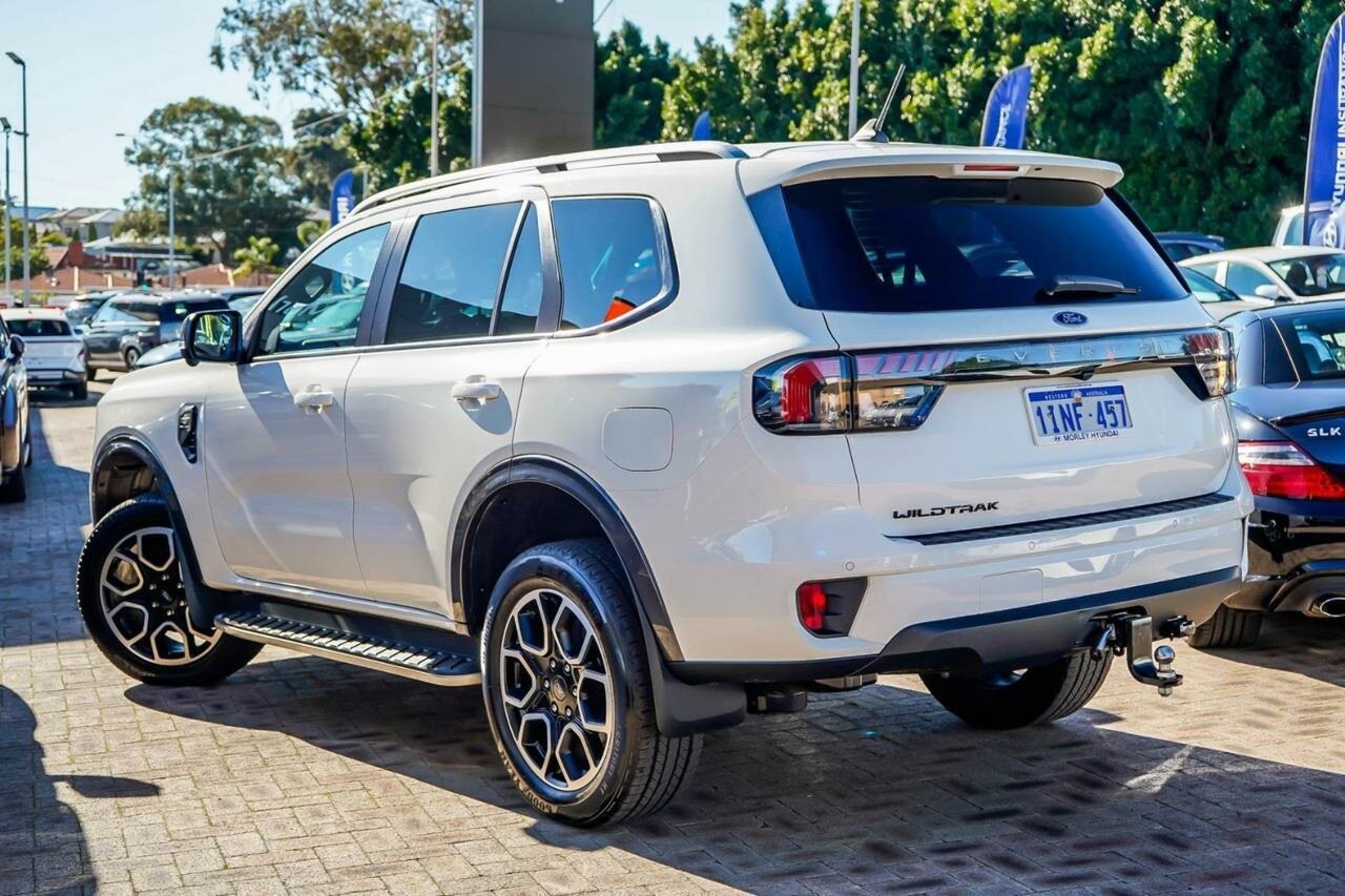 Ford Everest image 2