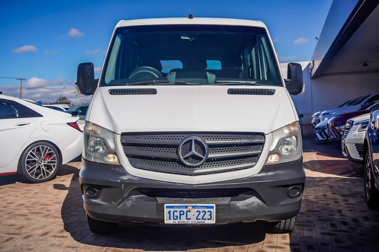 Mercedes Benz Sprinter image 4