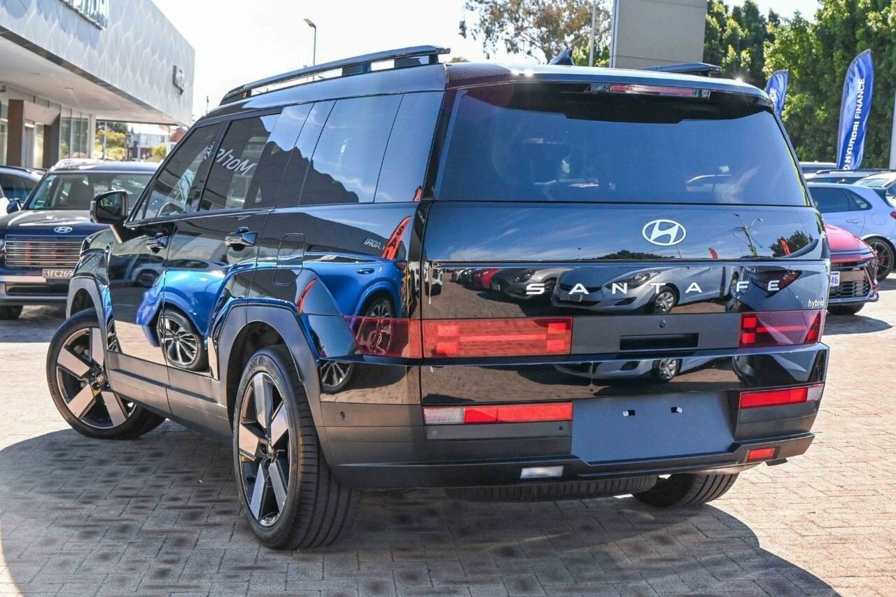 Hyundai Santa Fe image 3
