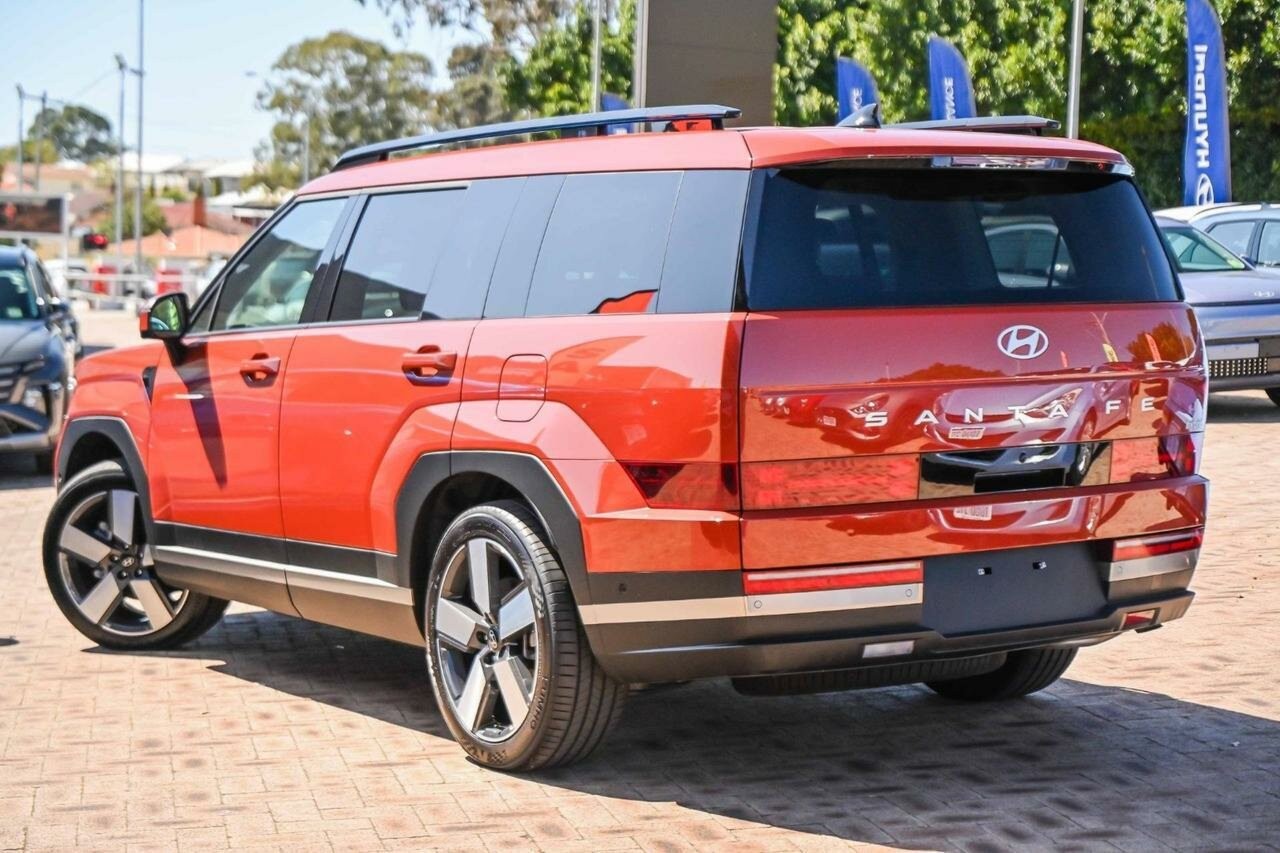 Hyundai Santa Fe image 4