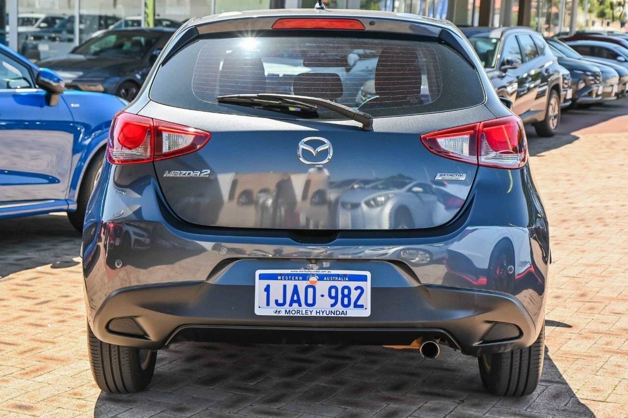 Mazda 2 image 4