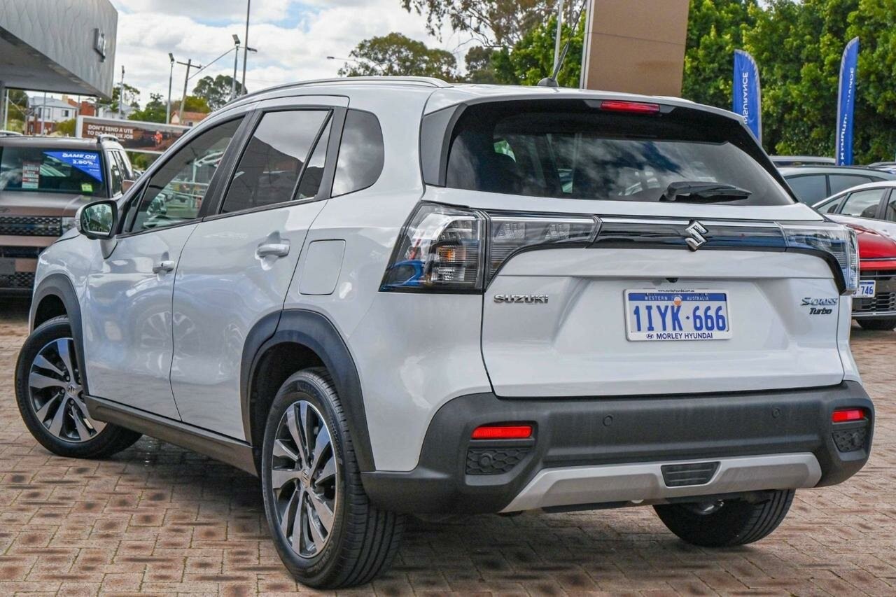 Suzuki S-cross image 3