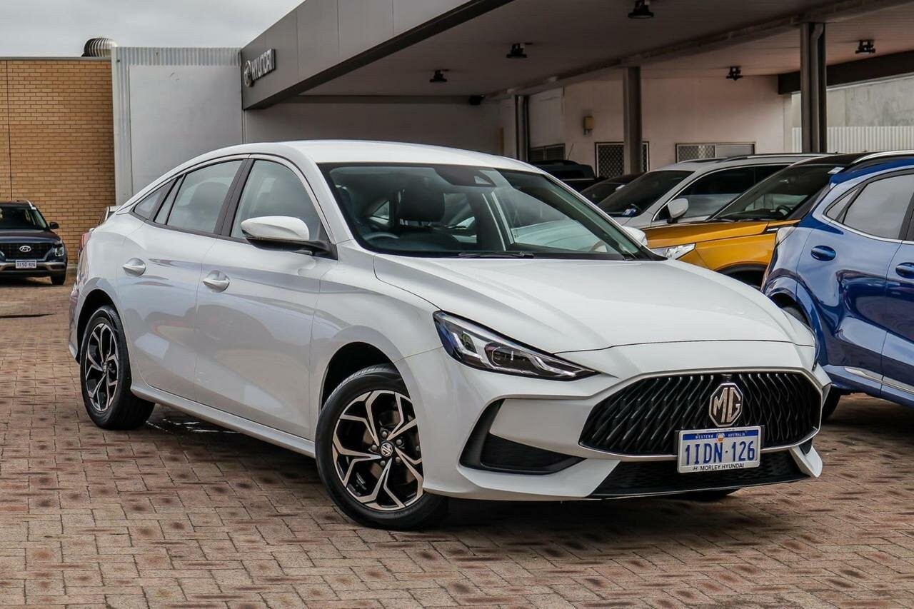 MG Mg5 image 1