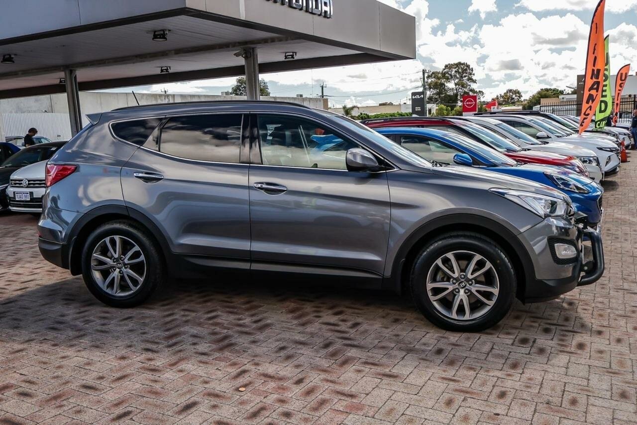 Hyundai Santa Fe image 3
