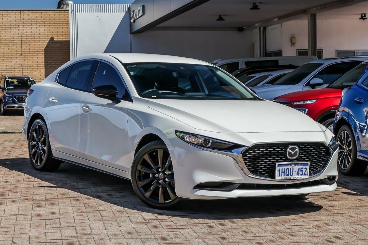 Mazda 3 image 1